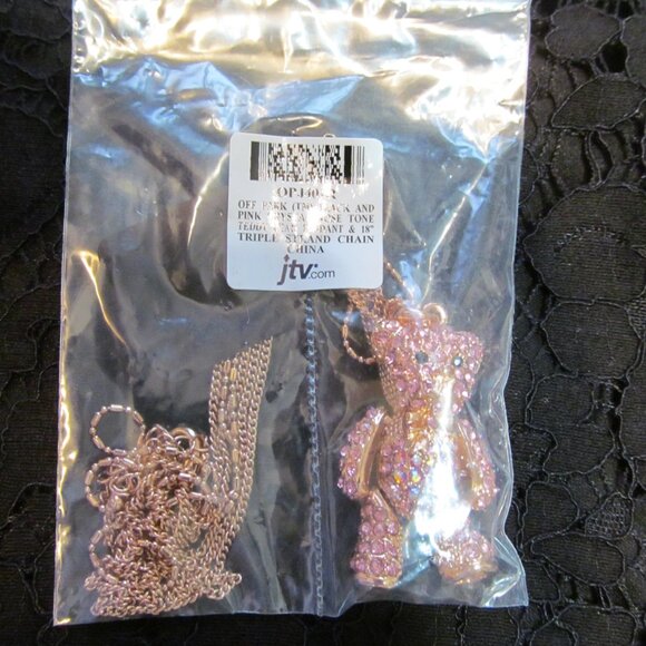 Off Park Collection Pink Crystal Rose Tone Teddy Bear Pendant w 18" Chain NEW - Picture 3 of 16